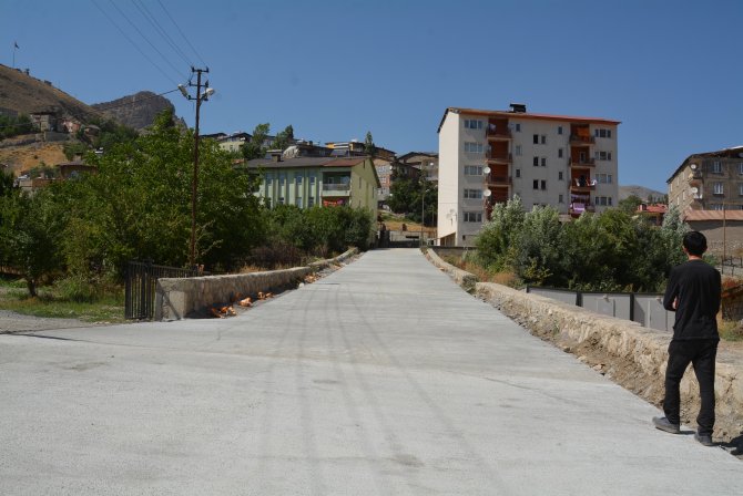 20-008.jpg
